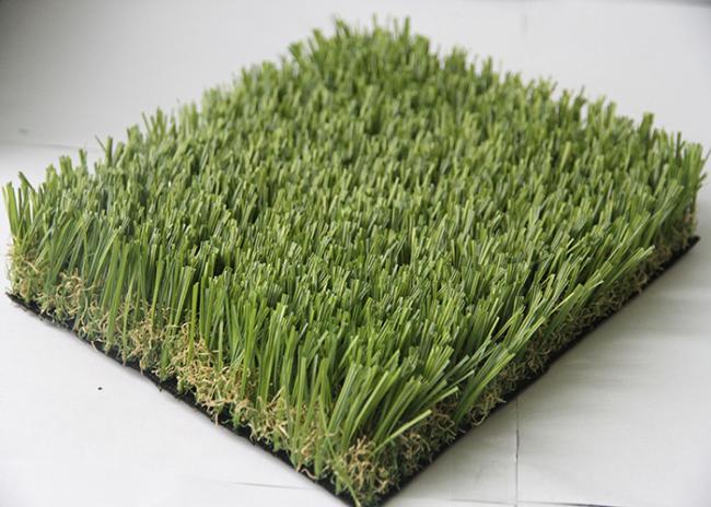 La hierba artificial que ajardina al aire libre decorativa S forma el hilado 11200 Dtex 0