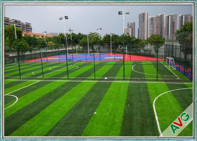 Césped artificial internacional del fútbol de la garantía de calidad del certificado, césped artificial para los campos de fútbol 1