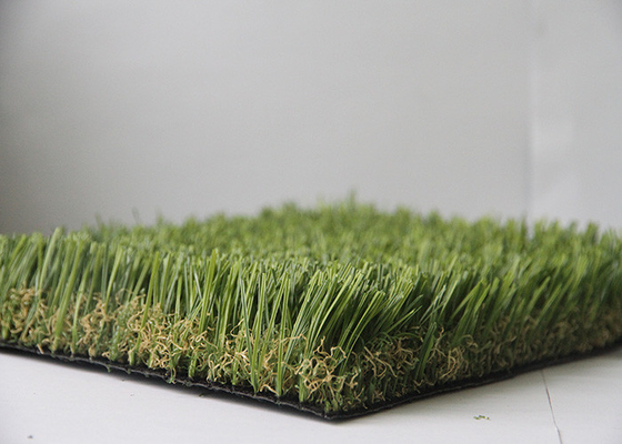 China La hierba artificial que ajardina al aire libre decorativa S forma el hilado 11200 Dtex proveedor