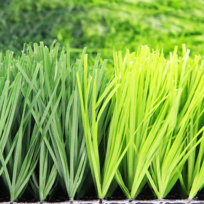 China Alfombra sintética de la hierba que ajardina césped artificial del campo de fútbol artificial de la hierba del césped proveedor