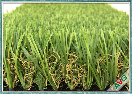 CHINA W forma la hierba sintética al aire libre/la hierba artificial que agitan 12800 superficiales Dtex proveedor