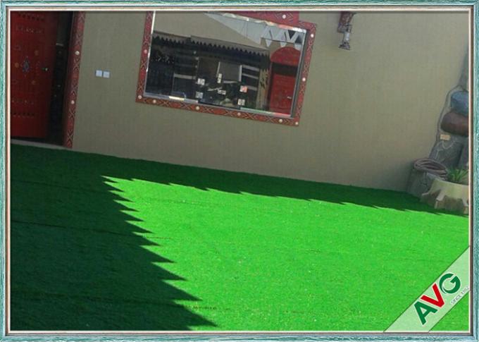 Verde artificial al aire libre del campo de hierba de la casa material del PE + de los PP/color verde 0