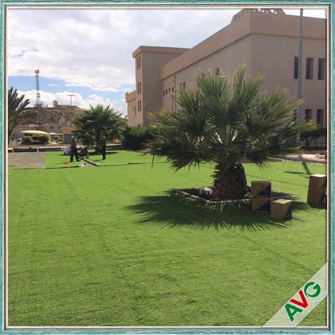 El ajardinar artificial del jardín de la hierba se chiba 40m m para los niños juega el centro 0