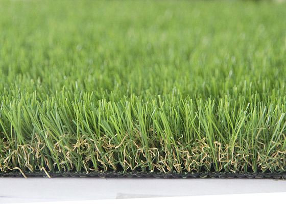 CHINA Material sintético del césped PE de la hierba artificial al aire libre decorativa con resistencia ULTRAVIOLETA proveedor