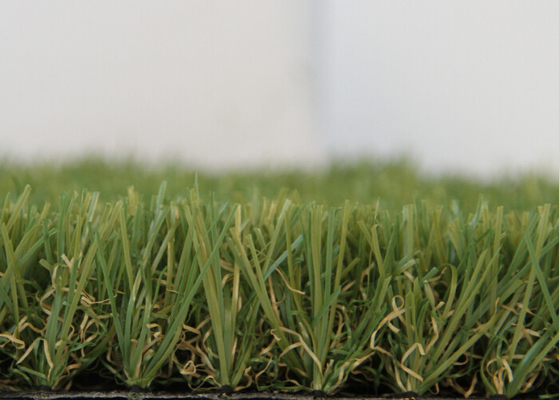 China Resistencia sintética Anti-ULTRAVIOLETA de la temperatura alta del césped de la hierba que ajardina proveedor