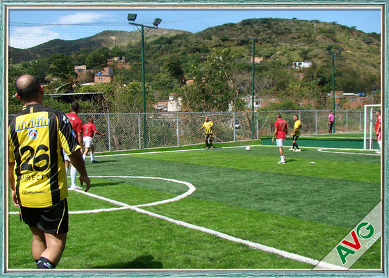 CHINA Altura ULTRAVIOLETA de la resistencia PE 40m m de Futsal del césped de la hierba artificial de alta densidad del fútbol antirresbaladiza proveedor