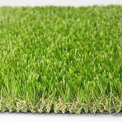 CHINA Hierba de alfombra artificial del césped sintético del rollo de la manta del verde de Gazon para Langscaping proveedor