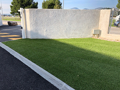 CHINA Rollo de alfombra verde al aire libre falso de hierba sintética de tenis artificial SGS proveedor