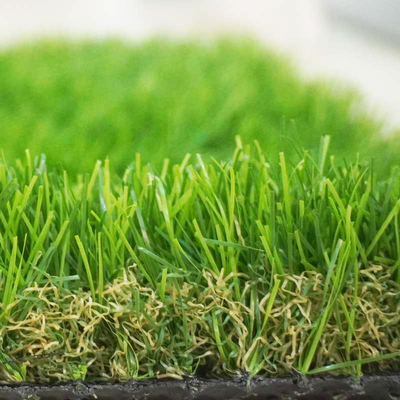 CHINA Alfombra verde falsa de Gazon del césped de la hierba sintética que ajardina resistente a la abrasión para casarse proveedor