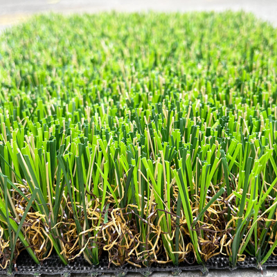 Hierba artificial del jardín del suelo de la alfombra de la hierba de 50M M para la reserva del paisaje para el jardín proveedor