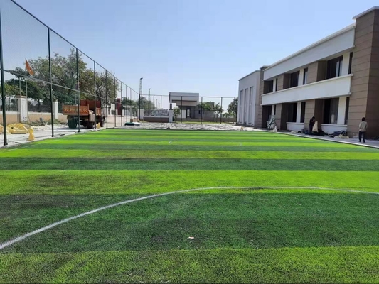 alfombra artificial de la hierba del fútbol del césped del fútbol del campo de la fábrica de 45m m en venta proveedor